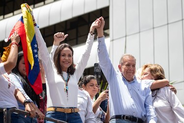 El fiscal de Venezuela niega que haya orden de detención contra Machado y González Urrutia