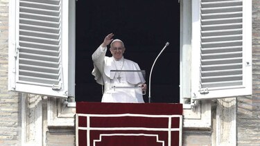 Papa Francisco promete ‘severidad extrema’ con pederastas en el prólogo de un libro escrito por una víctima