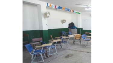 Continúa el regreso de los estudiantes a las escuelas 