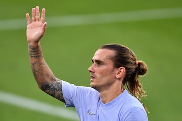 Griezmann y Simeone dan positivos por Covid-19 en el Atlético; otros tres en el Barça
