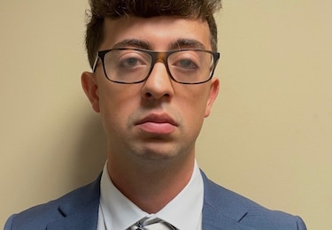 Se entrega un exestudiante modelo, presunto jefe de la red de drogas de las fraternidades de Penn State