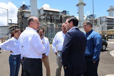 Embajador Cabrera y Cuerpo de Ingenieros de Estados Unidos inspeccionan drenaje urbano en Colón