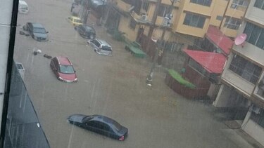 Inundaciones y desprendimiento de techos por fuertes lluvias