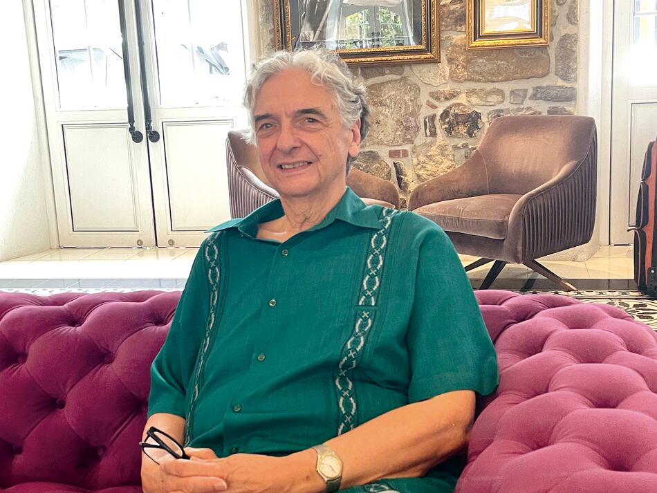 ‘Tenemos que abrazar y aceptar nuestras raíces indígenas’: Greg Navas