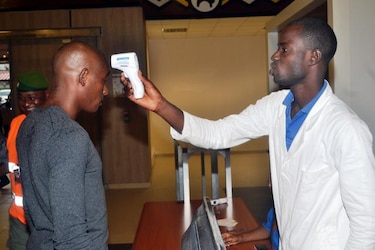 Nigeria monitoreará a viajeros aéreos por ébola