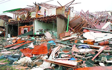Harvey deja una estela de destrucción