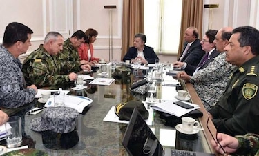 Ministro de Defensa colombiano pide a Venezuela explicaciones por incursión