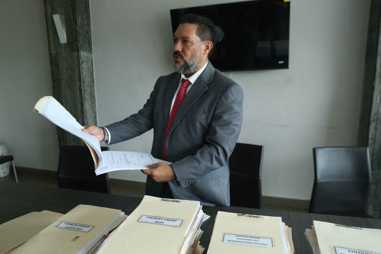 Tras su salida, Max Estrada defiende la gestión del patronato del Rod Carew; Pandeportes lo refuta