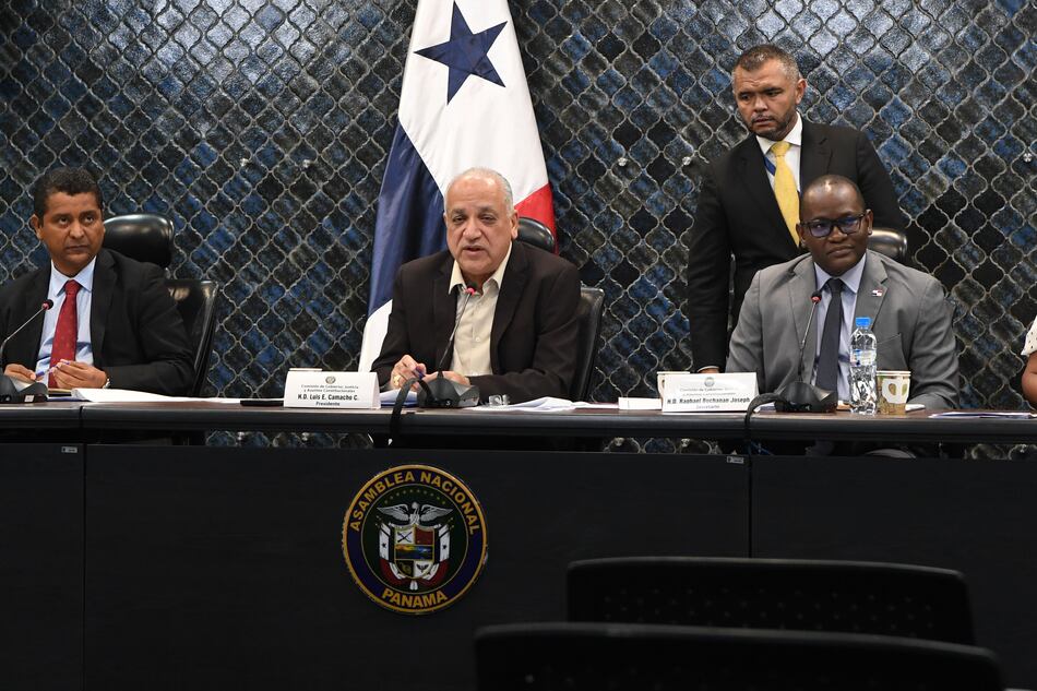 Comisión de Gobierno endurece sanciones por evasión de cuotas de la CSS, pero ignora proyectos anticorrupción