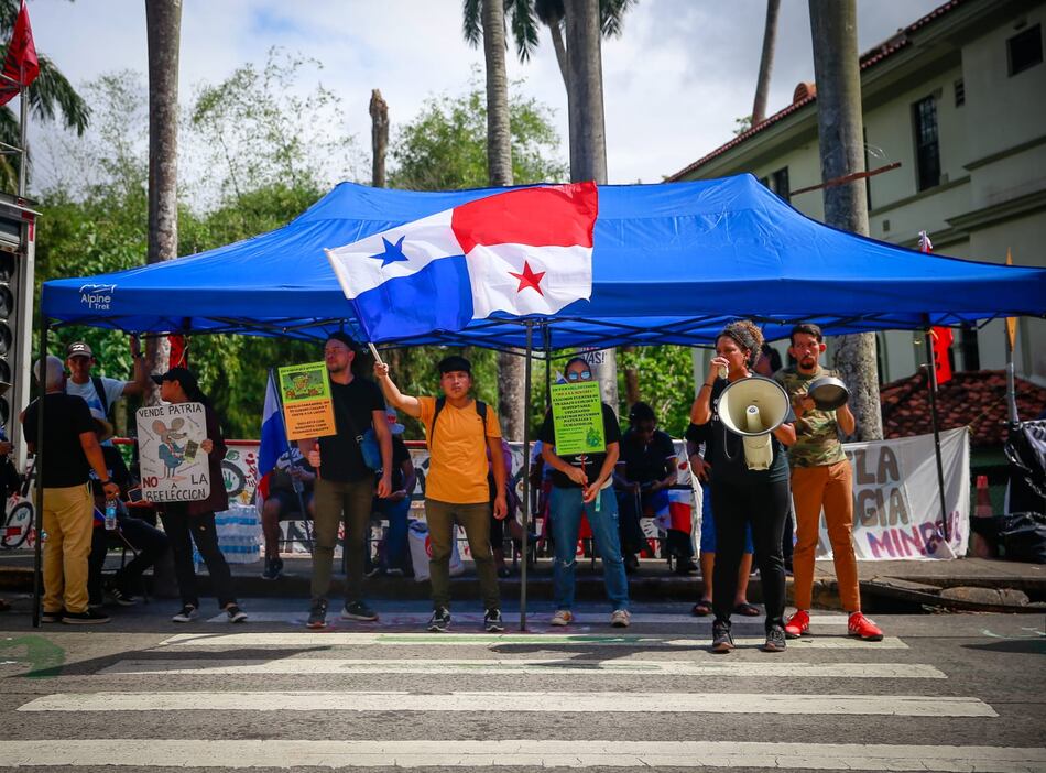 En el corazón de la vigilia que espera el fallo sobre el contrato minero