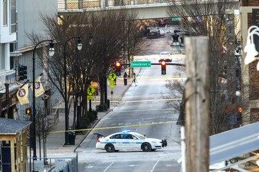 La policía investiga la explosión de una caravana en Nashville en Navidad