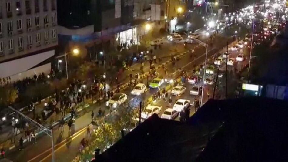Irán: se reportan 21 muertos en protestas