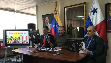 Embajada de Venezuela en Panamá denuncia agresiones y califica a opositores de violentos