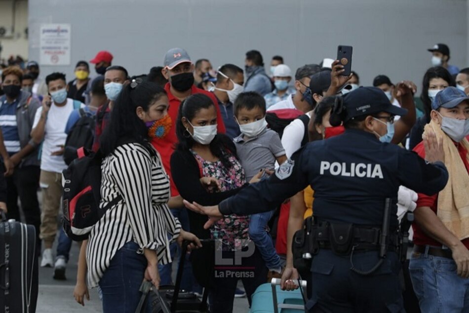 Extranjeros no pueden movilizarse sin autorización del Minsa y del Ministerio de Seguridad: SNM