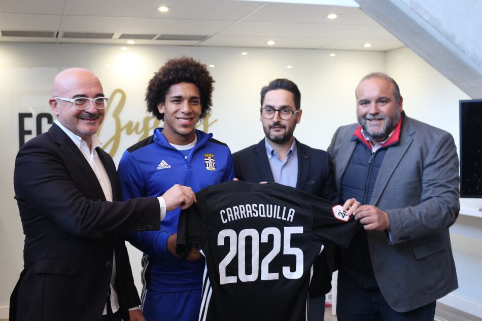 El Cartagena apuesta por el panameño Carrasquilla y lo blinda con una cláusula de 5.5 millones de dólares