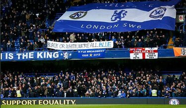 Policía británica abre una investigación por gritos racistas de hinchas del Chelsea