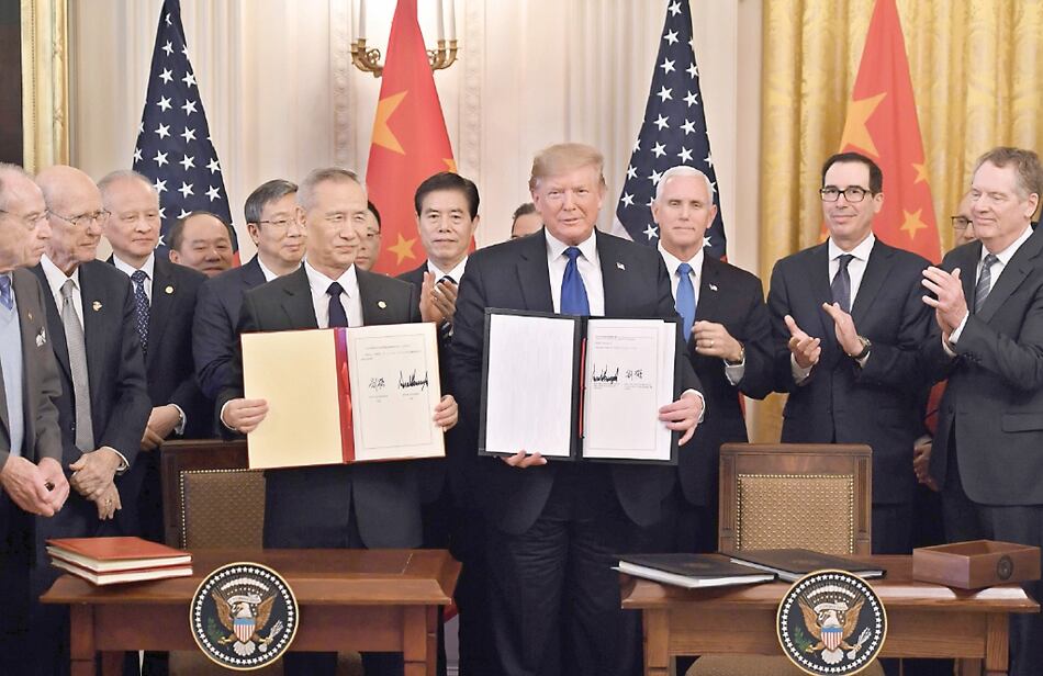 EU y China firman acuerdo comercial