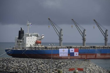 Mina enviará a 1,100 trabajadores de vacaciones