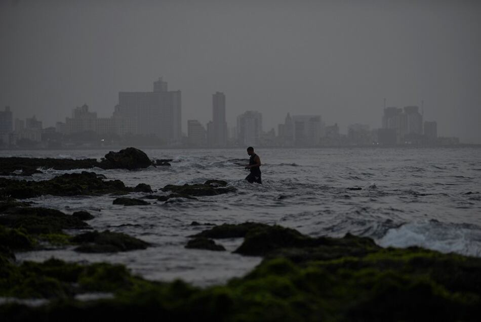 Polvo del Sahara ensombrece Cuba, eleva la temperatura y deteriora el aire