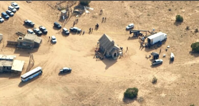 Actor Alec Baldwin disparó arma de utilería que mató a una mujer durante rodaje de ‘Rust’