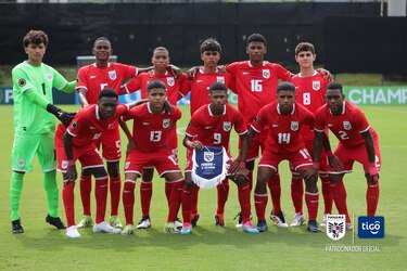 Alfredo Maduro firma un partido brillante y Panamá derrota 4-2 a El Salvador