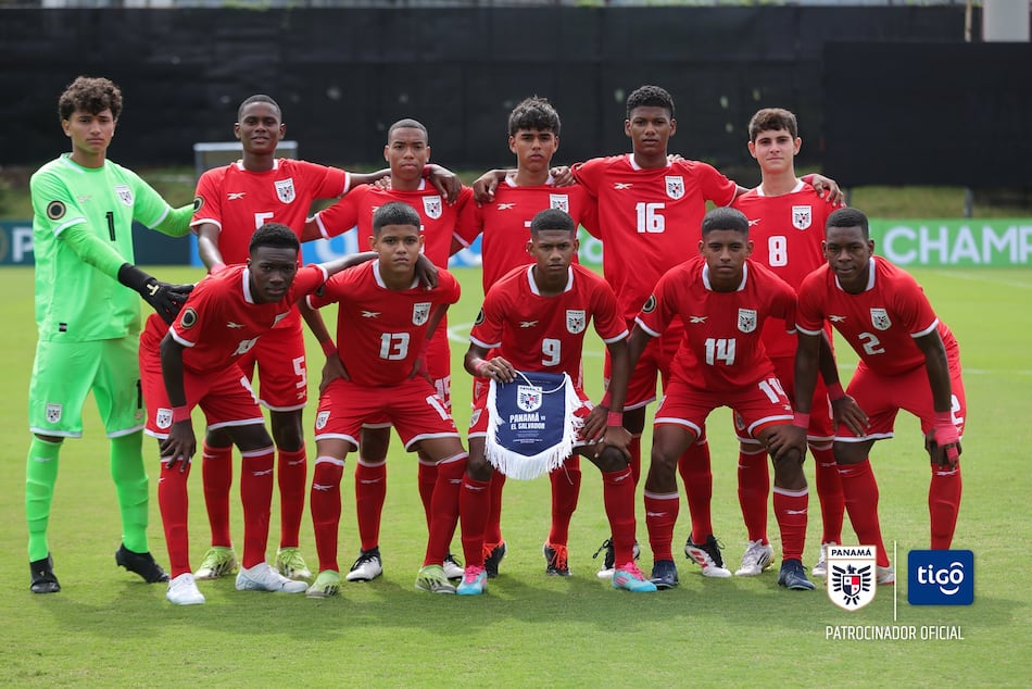 Alfredo Maduro firma un partido brillante y Panamá derrota 4-2 a El Salvador