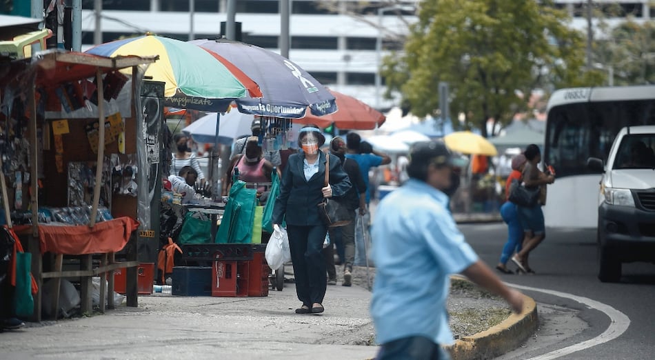 Mascarilla en exteriores e interiores: ¿sí o no?