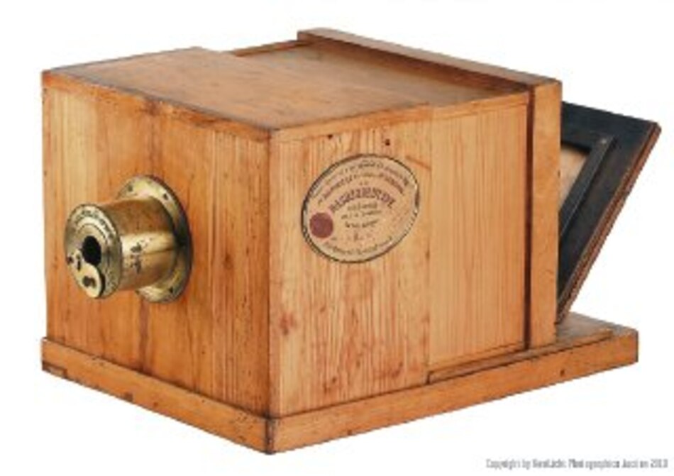 La cámara más antigua y costosa