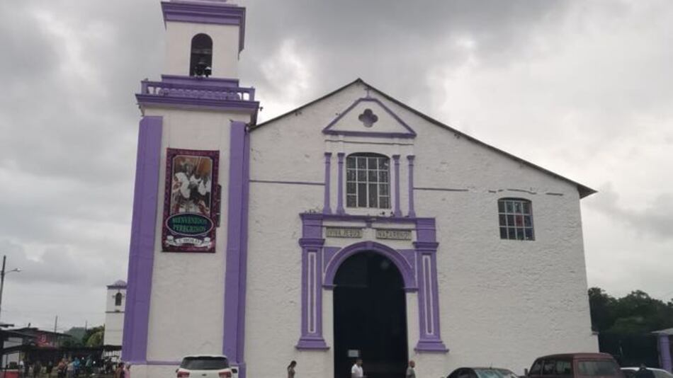 Hurtan cañón histórico de la iglesia de Portobelo