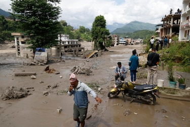 Nepal eleva a 669 los muertos por la riada que ya deja casi 3,000 desaparecidos
