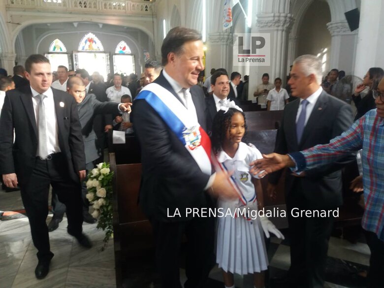 Celebración del 5 de noviembre en Colón: entre división e inauguración de obras