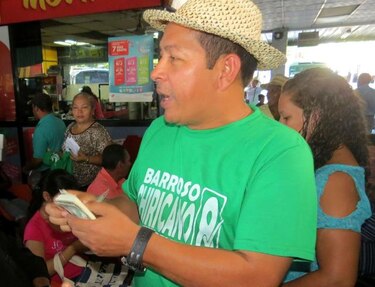 'Empresarios nos dan maletincito': Gerardo Barroso