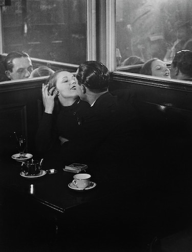 Cuando nada era tabú: 10 imágenes de una París perdida y decadente de la década de 1930