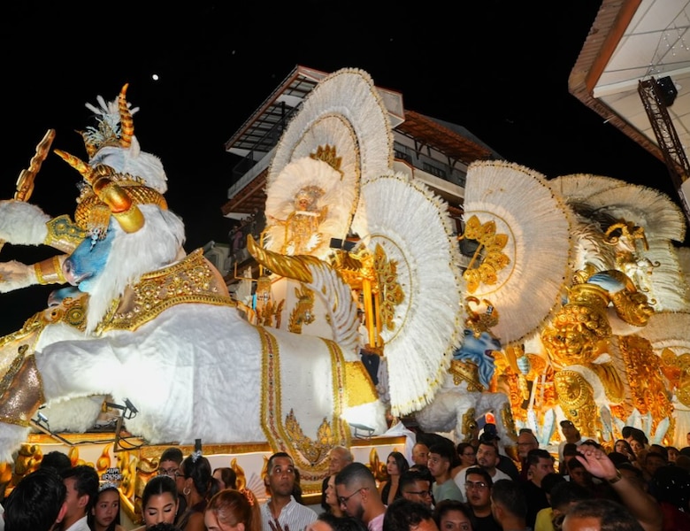 Calle Arriba y Calle Abajo brillan en el topón de Año Nuevo en Las Tablas
