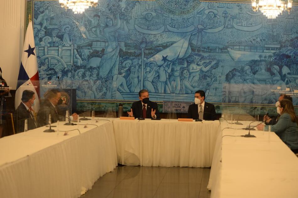 Reunión de los presidentes de los 3 órganos del Estado; hablaron de pandemia, economía y listas