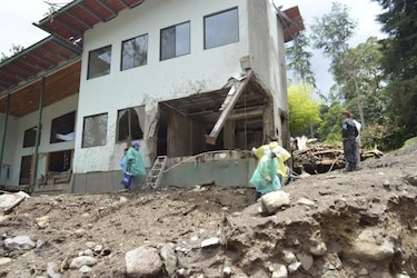 Inspeccionan viviendas en Las Nubes