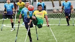 El fútbol también se puede jugar con una sola pierna