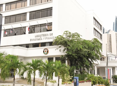 $2 mil 273 millones de déficit fiscal hasta junio