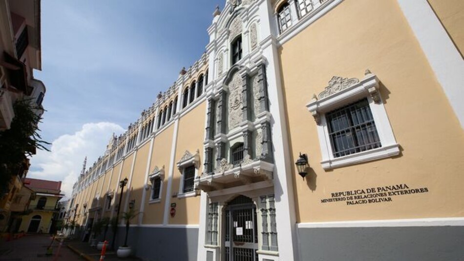 Presidente y ministros se reúnen con empresas de alto vuelo mundial