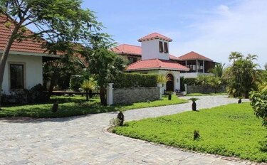 Expropian lujosa casa a expresidente Otto Pérez acusado de corrupción