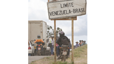 Maduro cierra fronteras