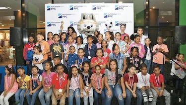 Hutchison Ports PPC entrega becas