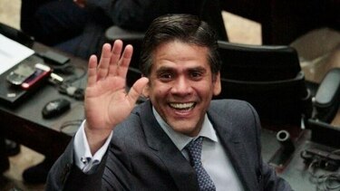 Tribuna de Venezuela imputa a otro legislador por insurrección contra Maduro