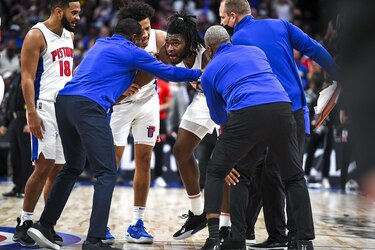 LeBron James es suspendido un juego, tras trifulca en duelo de NBA