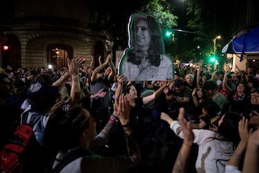 Manifestaciones de respaldo en Argentina a vicepresidenta Kirchner