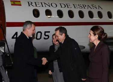 La familia real española y nobleza europea, en el funeral de Constantino de Grecia