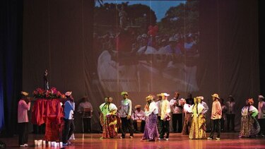 En octubre habrá un festival de folclore, música y danza