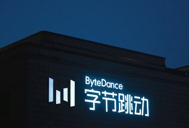 Mayor fabricante de chips de China cae por medidas de Estados Unidos