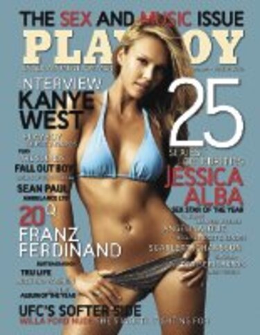 Alba está enojada con Playboy