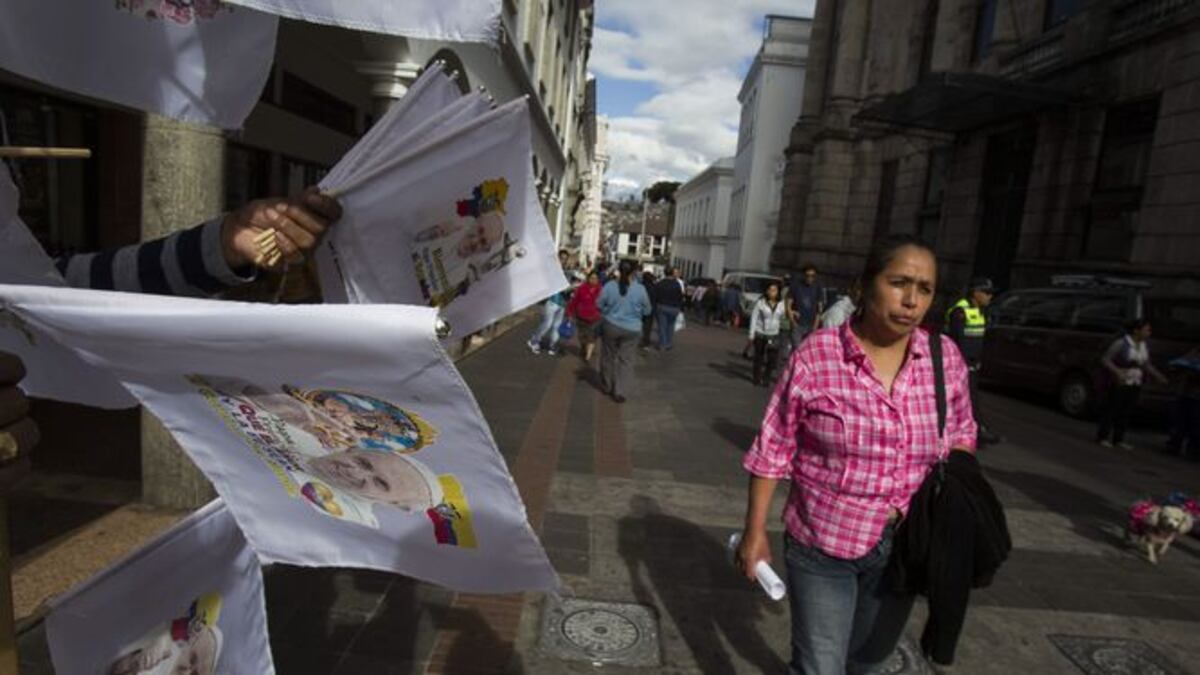 Papa partió hacia Ecuador, primera etapa de su periplo por América Latina